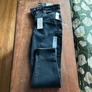 Old Navy Women’s OG Straight Jean
